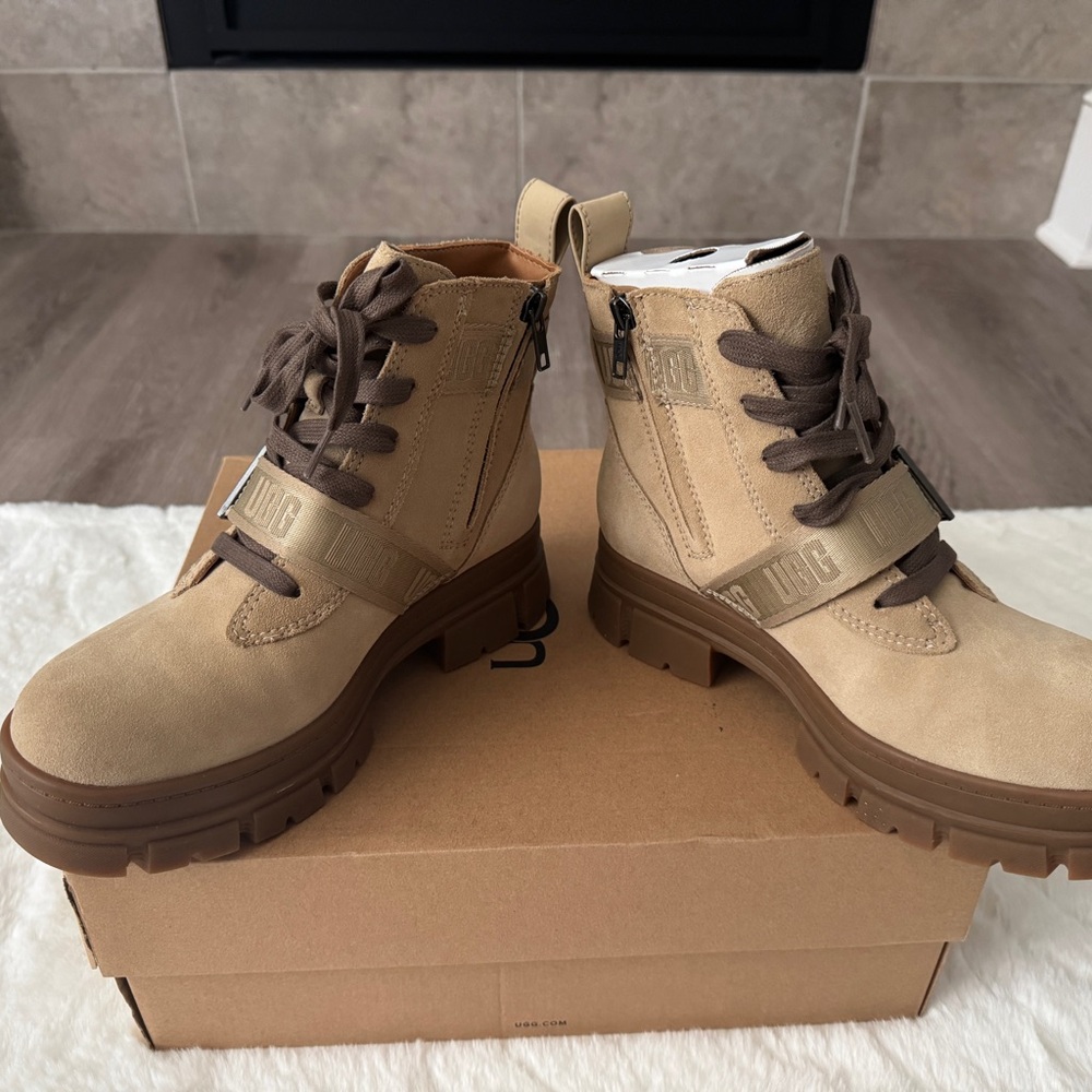 UGG Ashton Lace-Up Boots